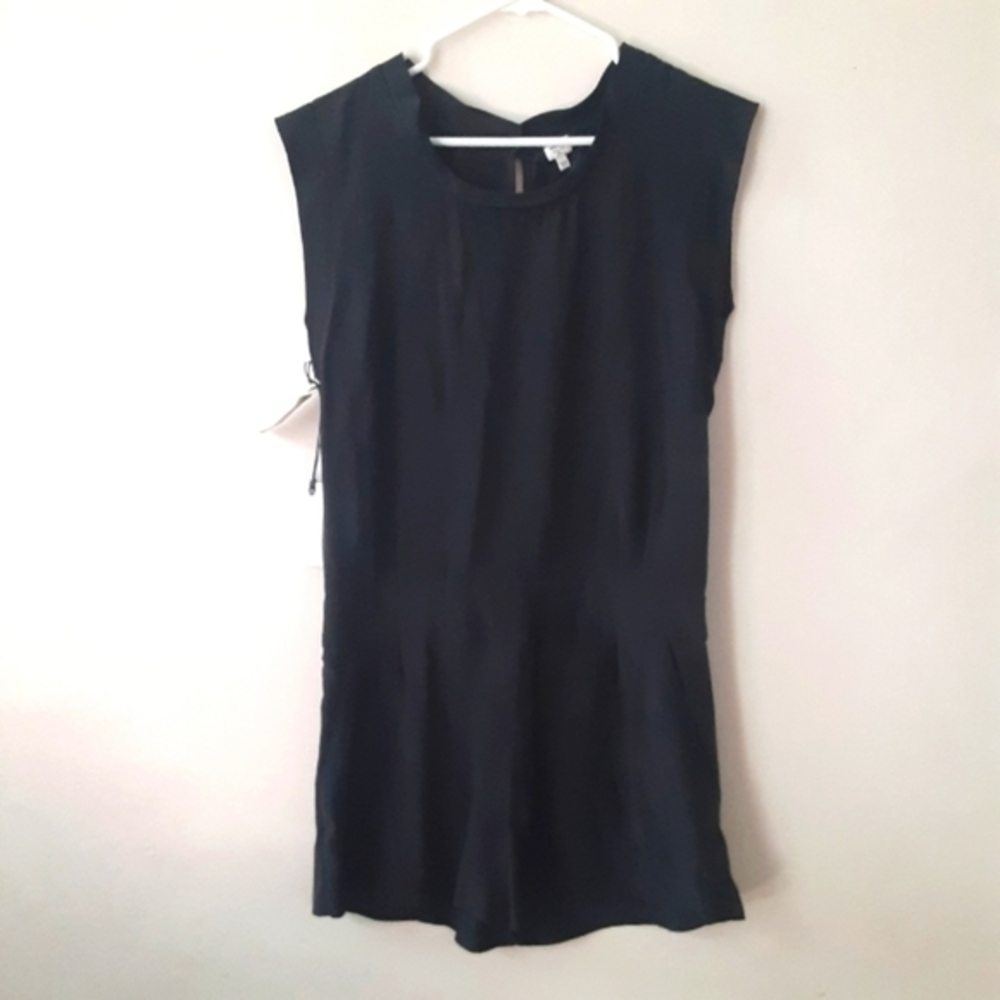 NWT Aritzia‎ Wilfred Lamarck slit back Jupsuit,Romper,100%silk,black,6